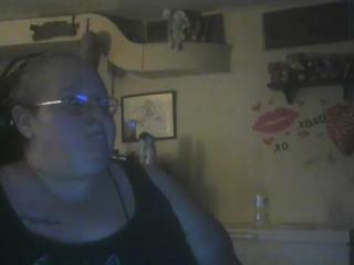 bigtittybrat on cam for live i sexy video chat
