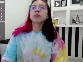 emily-sun on cam for live i sexy video chat