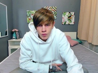 ?, YOURPIZDUUK ? on cam for live i sexy video chat