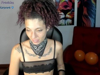 merida-freckles on cam for live i sexy video chat