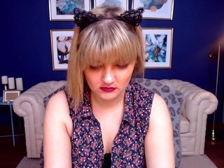 Roxybiddy on cam for live i sexy video chat