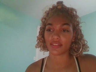 sunshine0013 on cam for live i sexy video chat