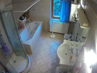 voyeurcam-julmodels-bath-2nd-2 on cam for live i sexy video chat