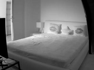 voyeurcam-julmodels-reallife-1 on cam for live i sexy video chat