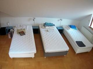 voyeurcam-julmodels-whitebed-2 on cam for live i sexy video chat