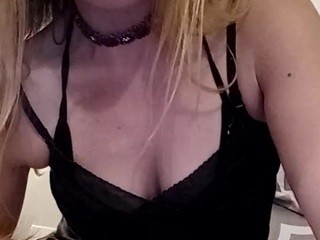 girl-next-door69 on cam for live i sexy video chat