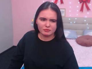 kirawills on cam for live i sexy video chat
