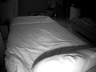 voyeurcam-julmodels-bed-2 on cam for live i sexy video chat