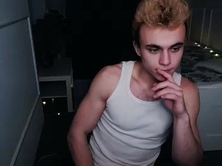 adamrory on cam for live sex chat
