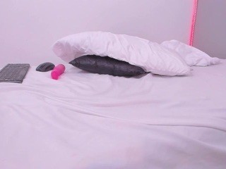 aliciaturnerhot on cam for live sex chat