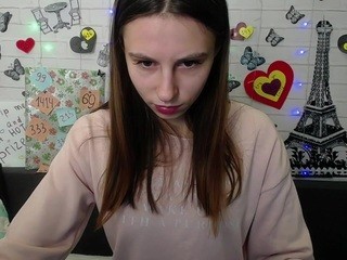 bonniesnoww on cam for live sex chat