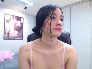 emmilysanderss on cam for live sex chat