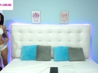 little-genesis on cam for live sex chat
