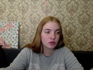 nikafreckles on cam for live sex chat