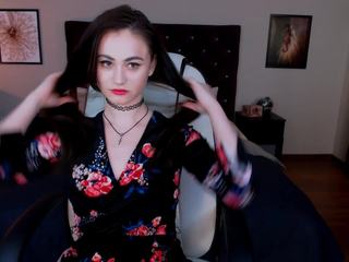 oliviahoneymoon on cam for live sex chat
