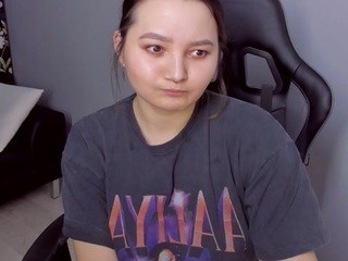 Rozalia on cam for live sex chat