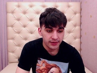 Adampablo nude on cam – live sex chat