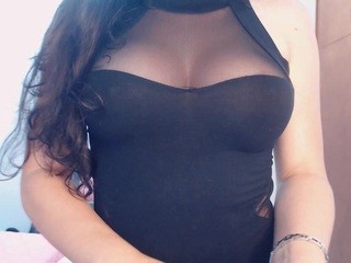 Adele-lauren nude on cam – live sex chat