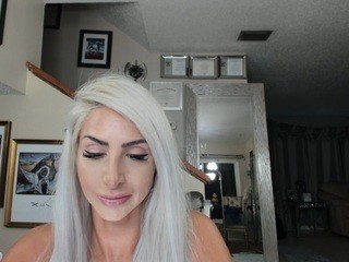 Adrianna777 nude on cam – live sex chat