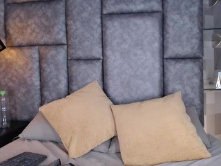 Charlote nude on cam – live sex chat
