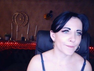 Dafnimon nude on cam – live sex chat