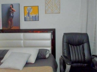EROTIKA_OLIVERS nude on cam – live sex chat