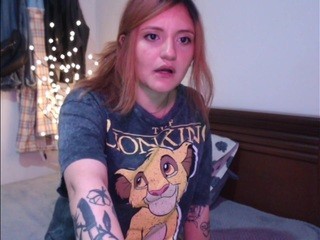 I am Loolee nude on cam – live sex chat