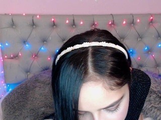 Julieta-x nude on cam – live sex chat