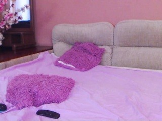 megan-dreams on cam for live sex chat
