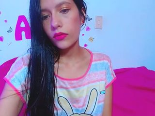 Pamelakim nude on cam – live sex chat