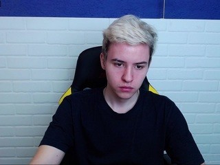 Rayanguzman nude on cam – live sex chat