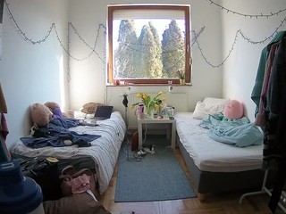 voyeurcam-julmodels-greybed-1 on cam for live sex chat