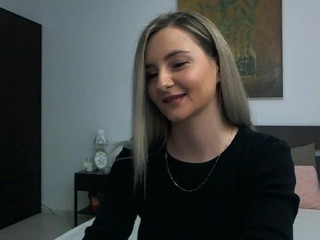 Ammy Spring nude on cam – live sex chat