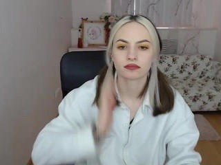 Darinacappuchino nude on cam – live sex chat