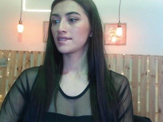 Little_bee nude on cam – live sex chat