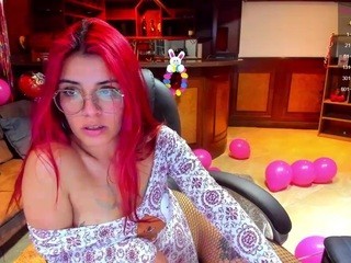STEFANI nude on cam – live sex chat