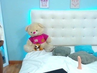 Annie-ebony nude on cam – live sex chat