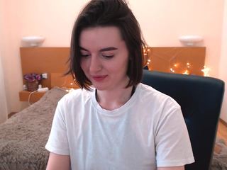 Miss-nothing nude on cam – live sex chat