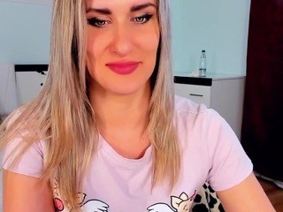 SintiRose nude on cam – live sex chat