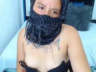 Zara-Rossi nude on cam – live sex chat