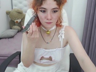 MiaKawaii nude on cam – live sex chat