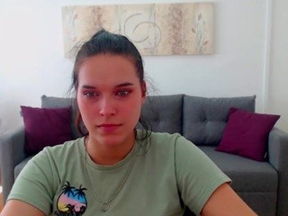 PhyllisJones nude on cam – live sex chat
