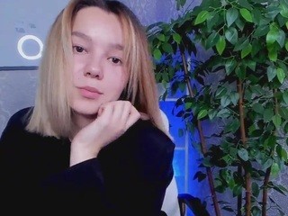 Tatty-di nude on cam – live sex chat