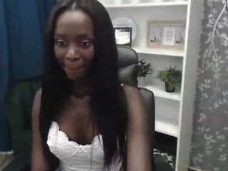 Amy-Petit nude on cam – live sex chat
