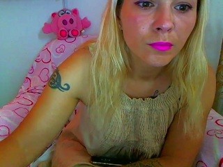 Sweetkaryna nude on cam – live sex chat