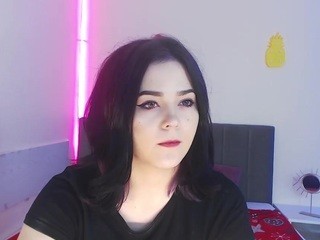 SylviaHart nude on cam – live sex chat