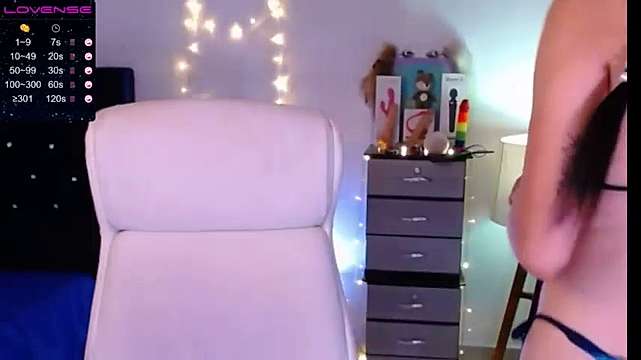 Alia_jeddah_ naked stripping on cam for live sex video chat