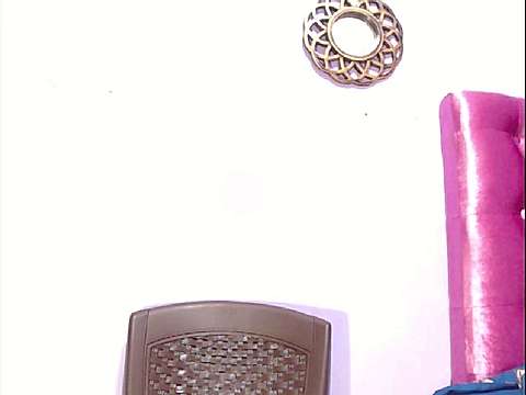 cristaaalclocks1 naked stripping on cam for live sex video chat