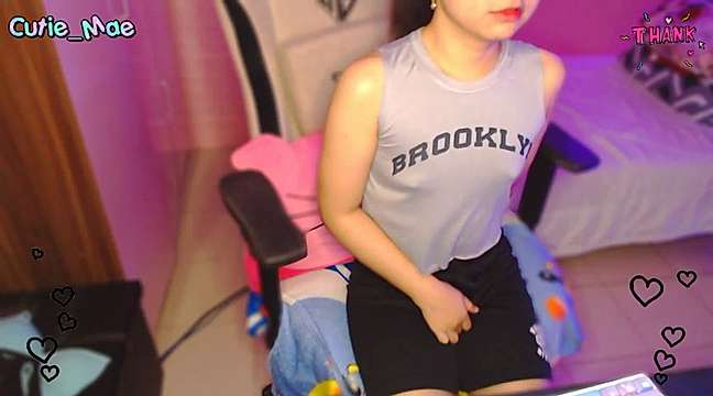 Cutie_Mae naked stripping on cam for live sex video chat