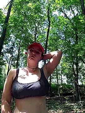 EmmaNightx naked stripping on cam for live sex video chat
